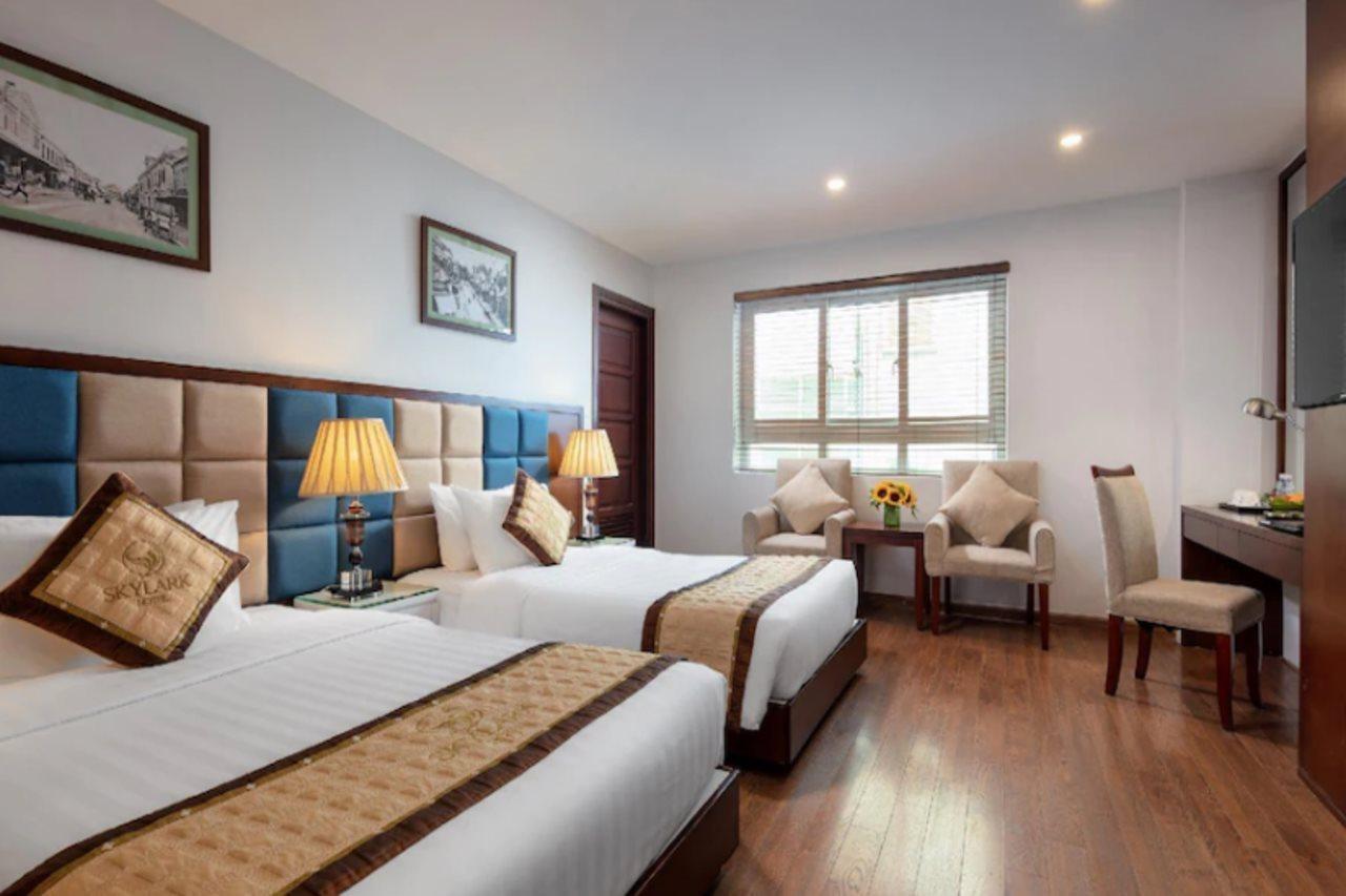 Skylark 4*